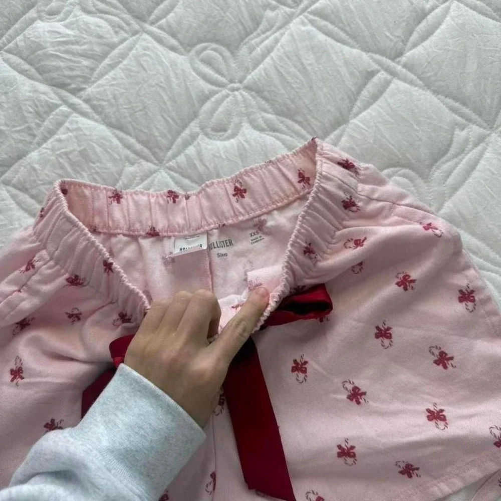 pink‎ hollister pj Christmas candy cane shorts with bow